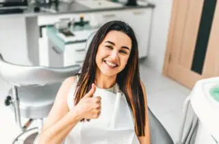Knowing what to expect during wisdom teeth extraction and how to prepare can help ensure a faster, more comfortable recovery.